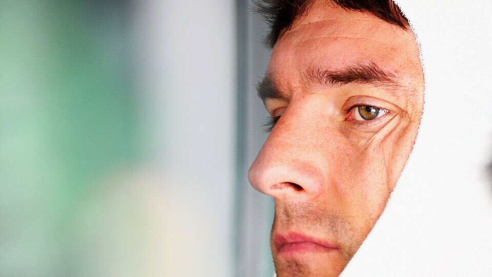 Mark Webber ist nur ein Fahrer von vielen, der momentan nicht weiß, wo er 2010 fährt, Foto: Red Bull