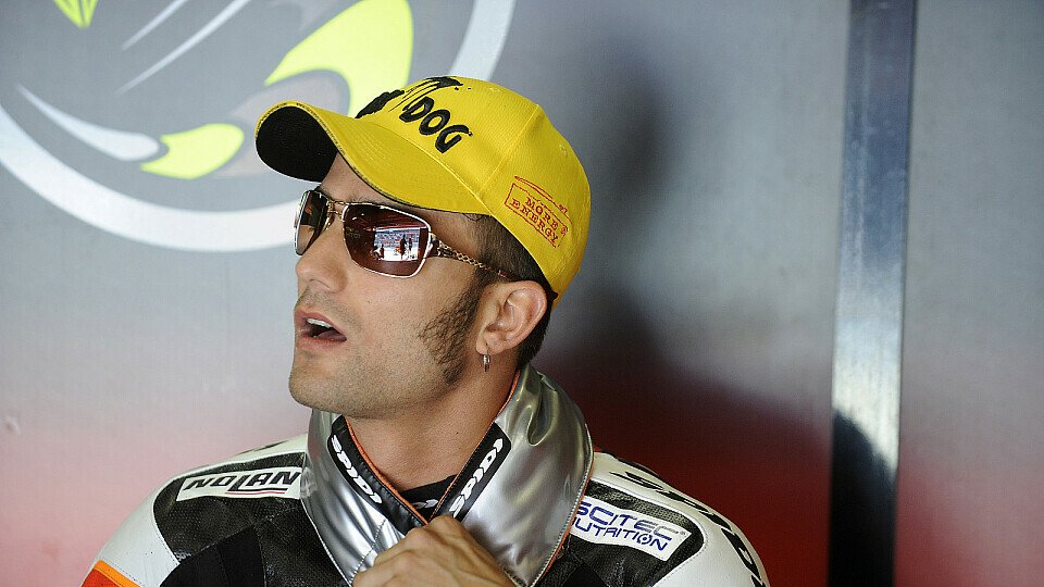 Mattia Pasini testet am Montag zum ersten Mal eine MotoGP-Maschine., Foto: Milagro