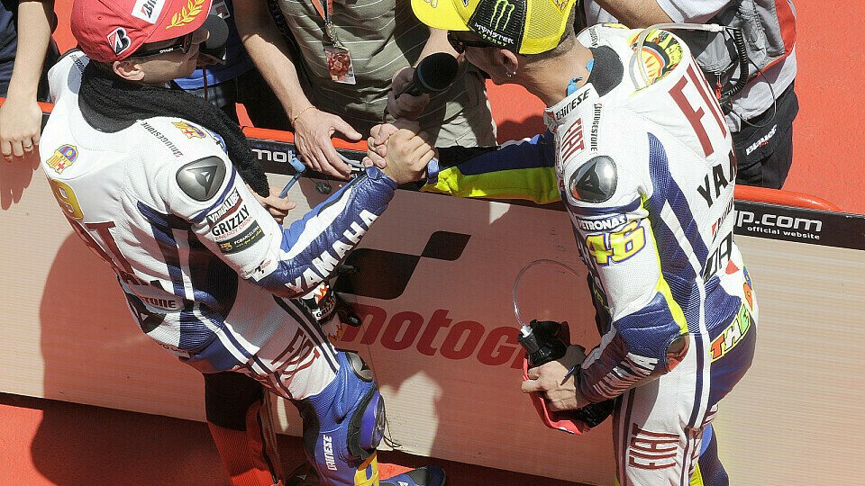 Valentino Rossi und Jorge Lorenzo wollen noch etwas am Setup feilen, Foto: Yamaha