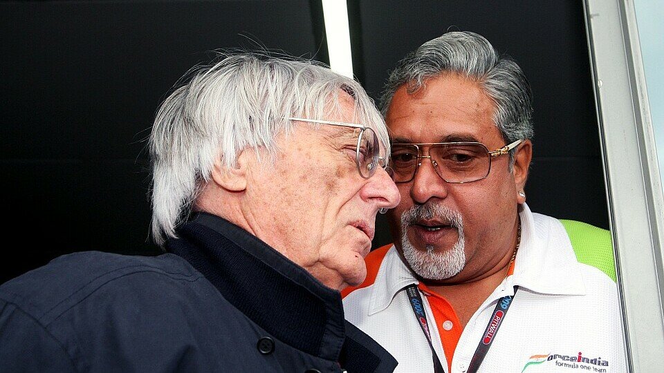 Bernie Ecclestone und Force-India-Teamchef Vijay Mallya, Foto: Sutton