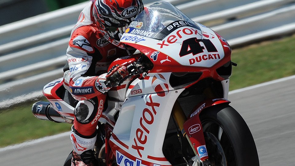 Haga holte sich den Sieg in Lauf 1., Foto: Ducati