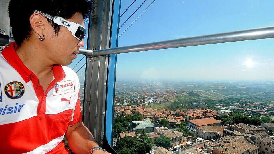 Noriyuki Haga will Ducati dieses Jahr den Titel schenken und erinnert sich noch gern an die Kämpfe mit Carl Fogarty., Foto: Ducati