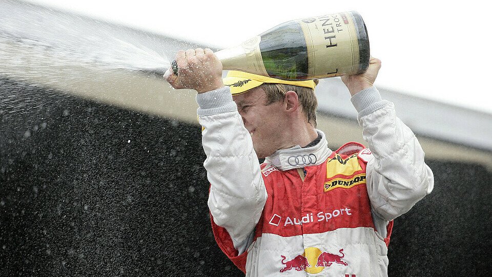 Mattias Ekström trank in Zandvoort bereits drei Mal den Siegerchampagner, Foto: Audi
