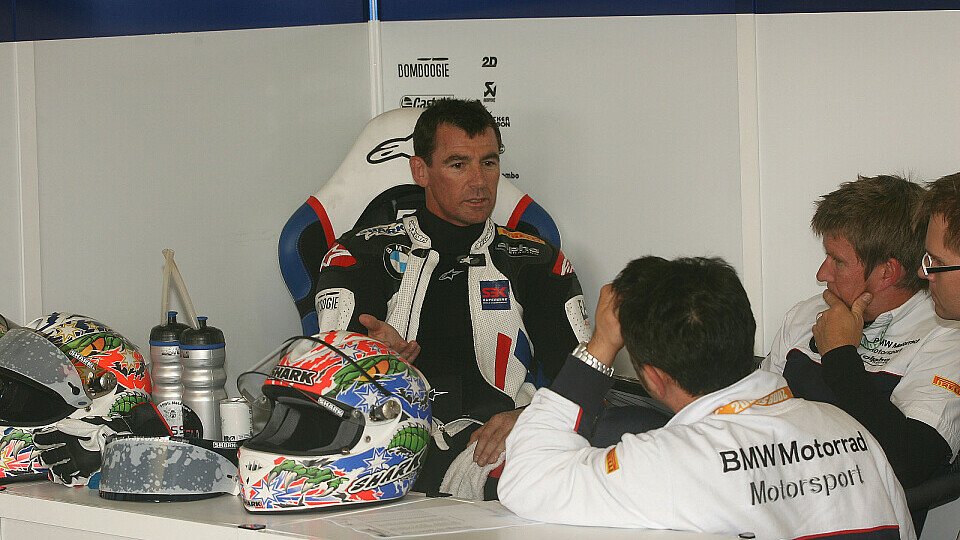 Troy Corser meint, dass James Toseland hätte von Anfang an in der Superbike WM bleiben sollen., Foto: BMW/Kel Edge