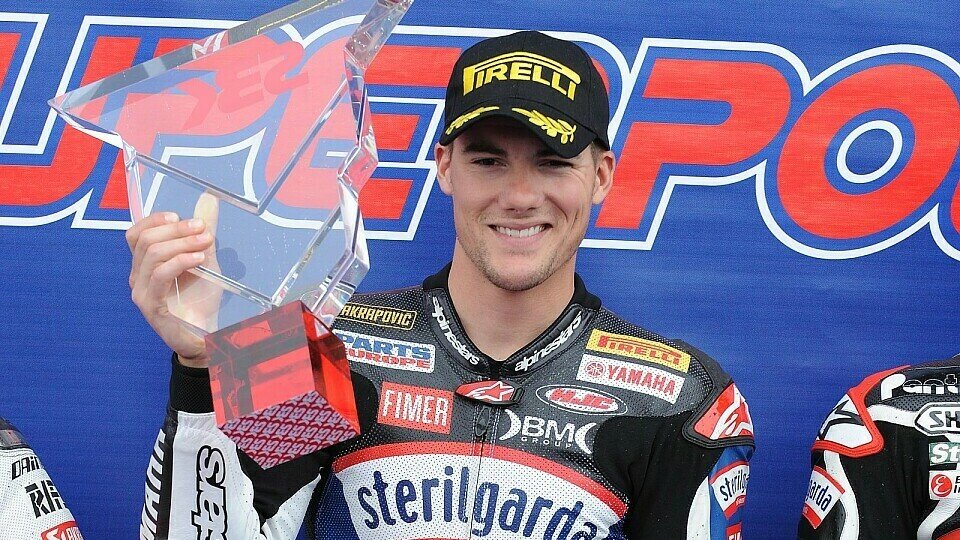 So sieht man Ben Spies öfter: Mit einem Pokal in der Hand. Jetzt hat auch noch Ducati Interesse an ihm., Foto: WorldSBK