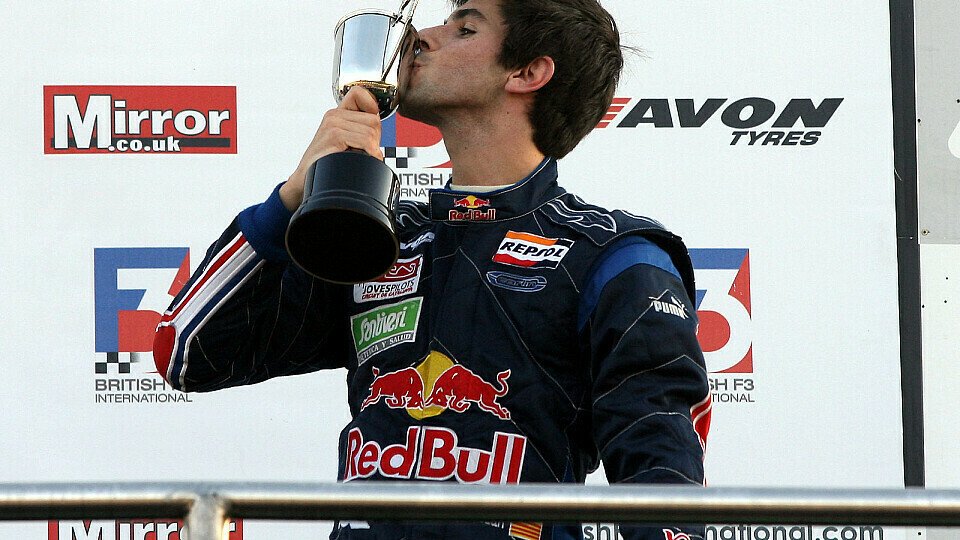 Alguersuari ist Meister der Britischen Formel 3., Foto: Sutton