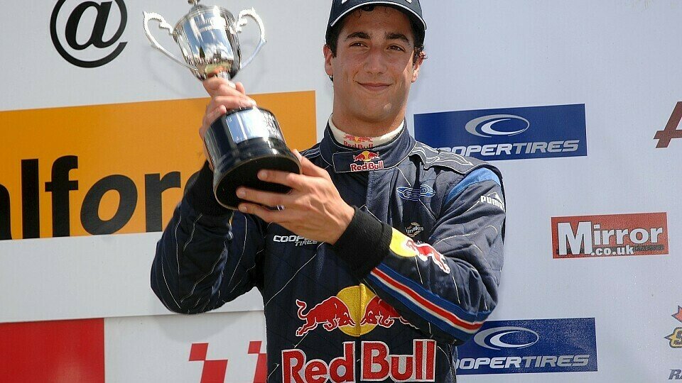 Daniel Ricciardo hatte nicht mit dem F1-Test gerechnet, Foto: Sutton