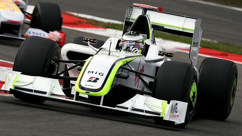 Jenson Button ist mit dem Setup seines Wagens noch nicht zufrieden, Foto: Sutton