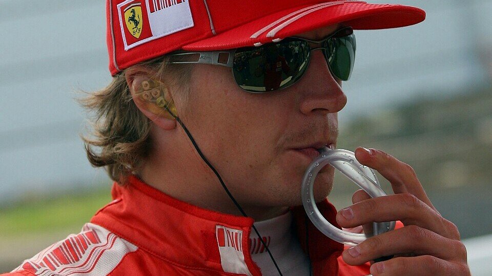 Kimi Räikkönen hofft auf Besserung in Ungarn., Foto: Sutton