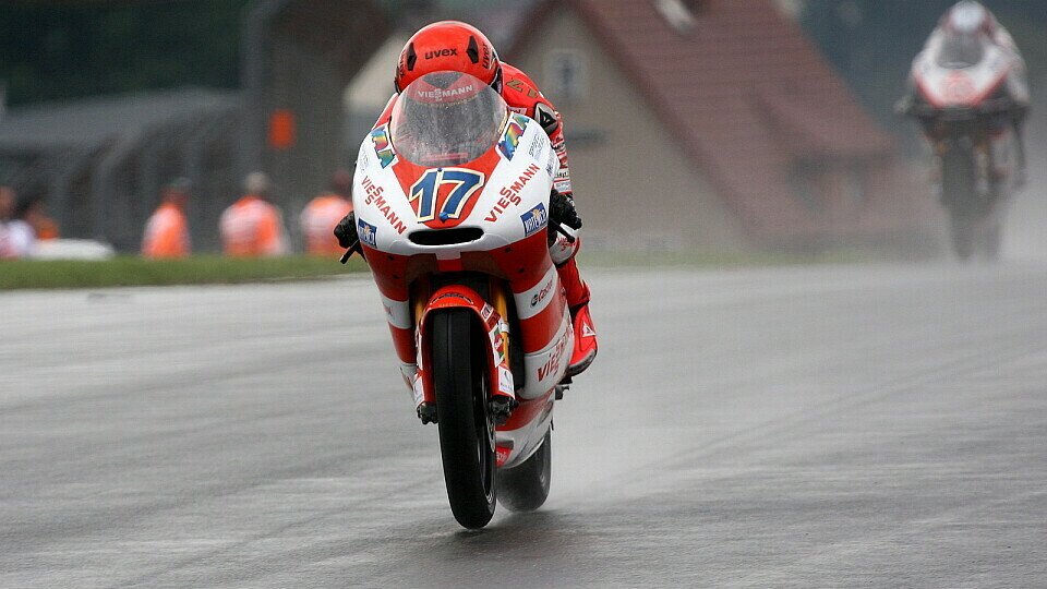 Stefan Bradl ging es im Regen gut, Foto: Ronny Lekl