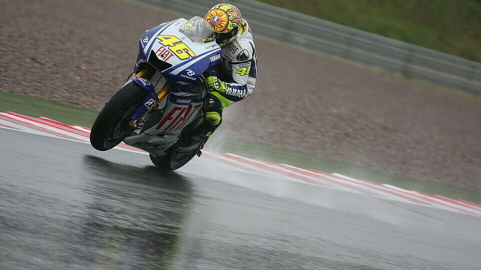Rossi konnte im Regen heute sein Level feststellen., Foto: Ronny Lekl
