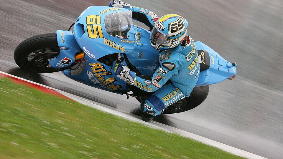 Loris Capirossi wäre trocken lieber gewesen, Foto: Ronny Lekl