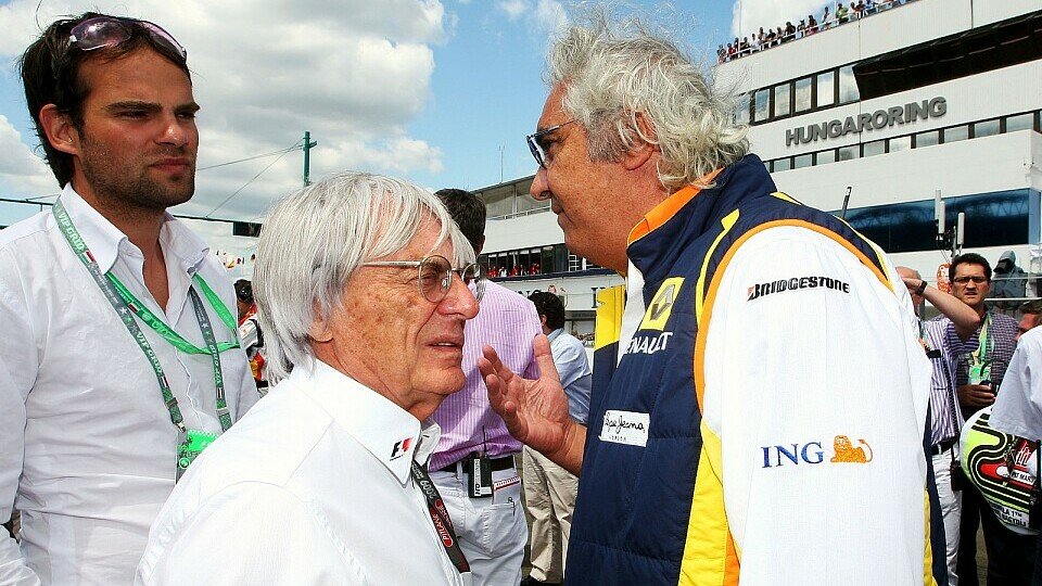 Bernie Ecclestone war auf Flavio Briatores Seite, Foto: Sutton