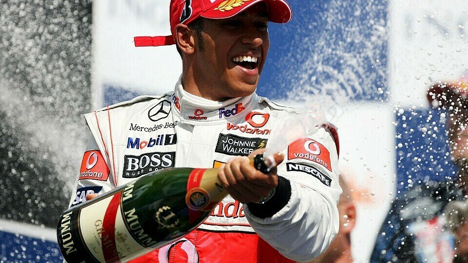Lewis Hamilton setzte sich gegen die Konkurrenz durch., Foto: Sutton