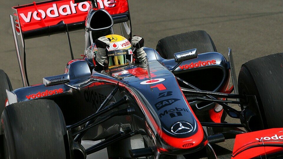 Lewis Hamilton bescherte McLaren den ersten Saisonsieg., Foto: Sutton
