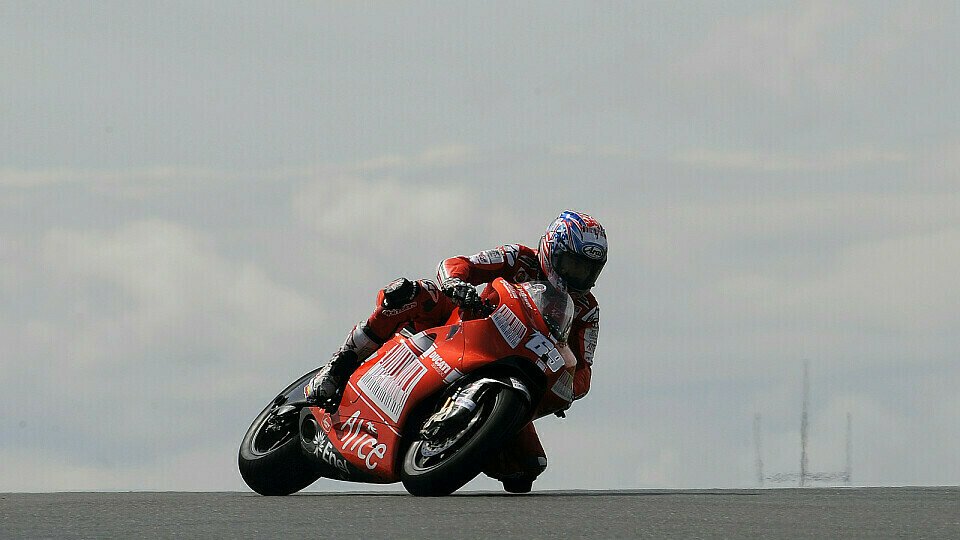 Casey Stoner zeigte eine souveräne Leistung, Foto: Ducati