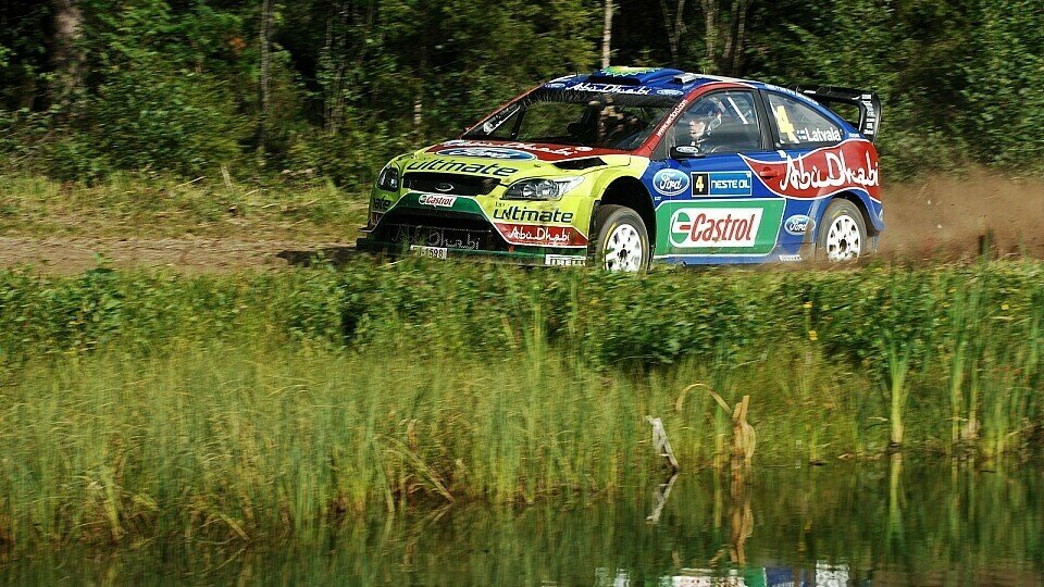 Jari-Matti Latvala zeigte in Finnland eine solide Rallye und brachte Ford wieder etwas näher an Citroen heran., Foto: Sutton