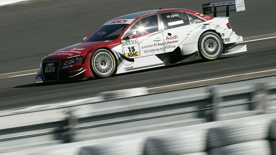 Kurz vor der Anbremsphase der DTM-Boliden lauert eine Bodenwelle., Foto: Audi Kurz vor der Anbremsphase der DTM-Boliden lauert eine Bodenwelle., Foto: Audi
