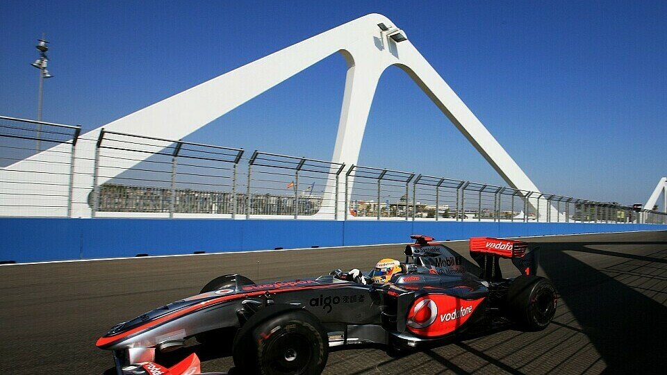 Lewis Hamilton steht auf der Pole Position., Foto: Sutton