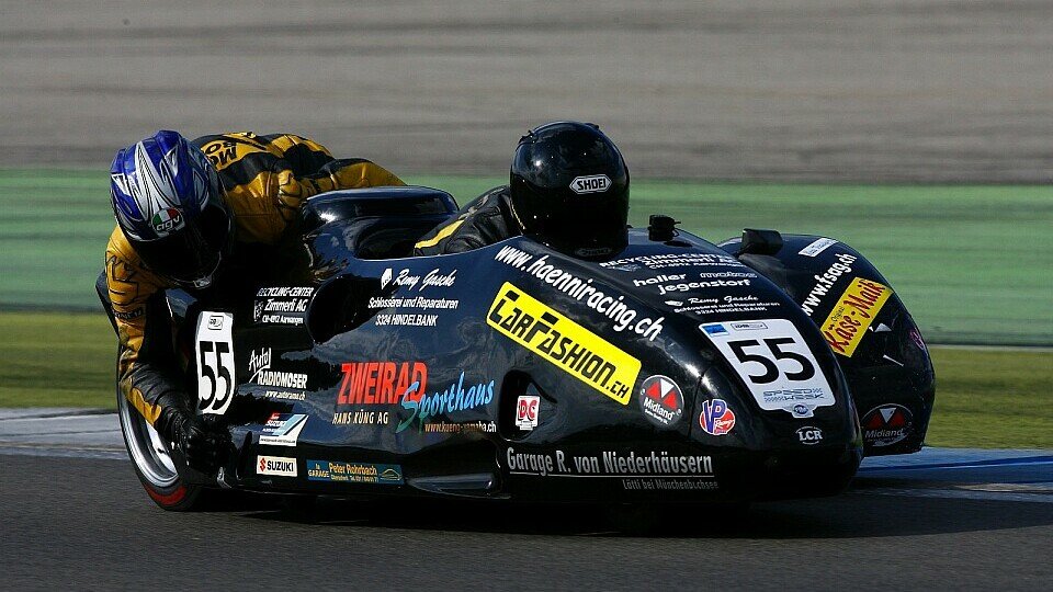 Schlosser siegt mit Ersatzbeifahrer, Foto: IDM