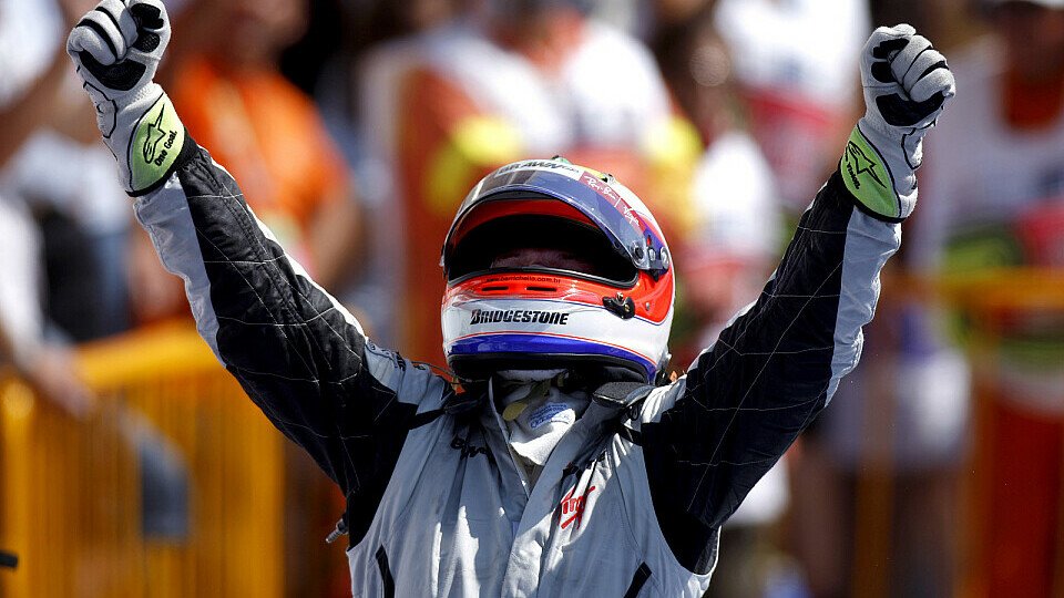 Rubens Barrichello feierte den ersten Saisonsieg., Foto: Brawn GP
