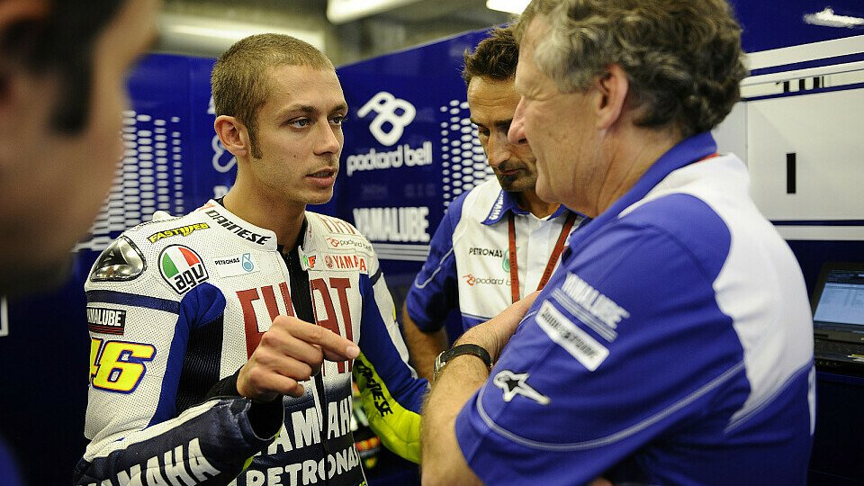 Rossi such noch nach Grip., Foto: Yamaha Racing Rossi such noch nach Grip., Foto: Yamaha Racing