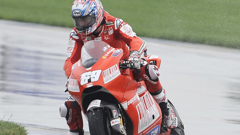 Nicky Hayden weiß jetzt, wie es im Regen geht., Foto: Ducati