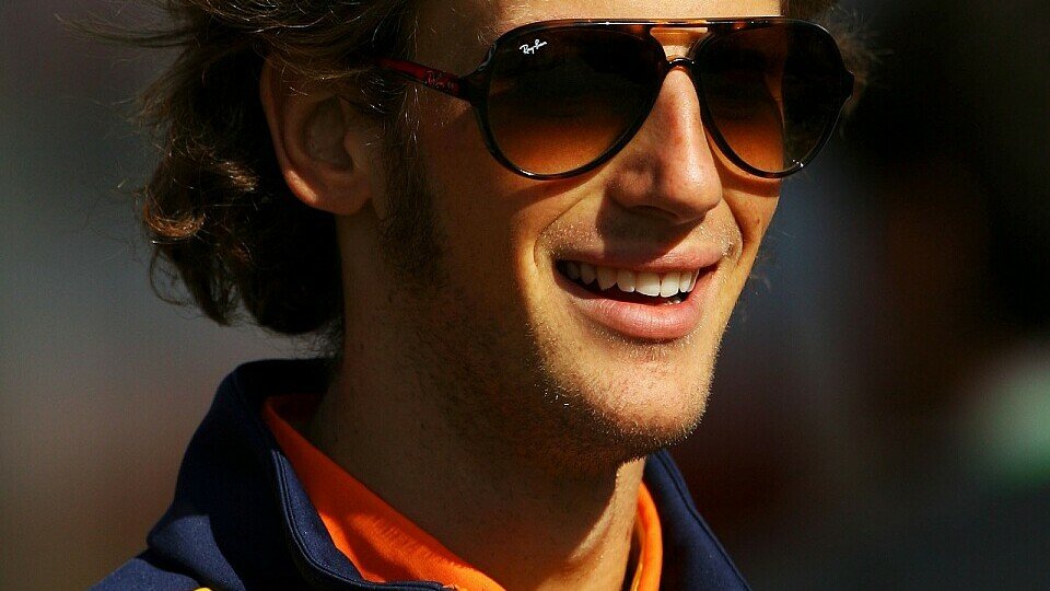 Sonnige Zeiten für Romain Grosjean - für den Franzosen sieht es in Sachen Formel 1 wieder besser aus, Foto: Sutton Sonnige Zeiten für Romain Grosjean - für den Franzosen sieht es in Sachen Formel 1 wieder besser aus, Foto: Sutton