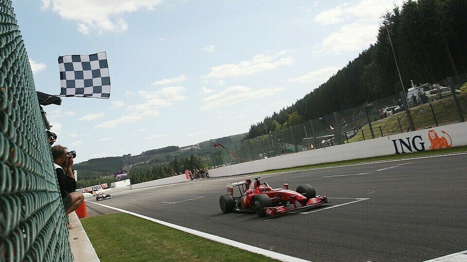 Kimi Räikkönen schenkte Ferrari den ersten Saisonsieg., Foto: Sutton