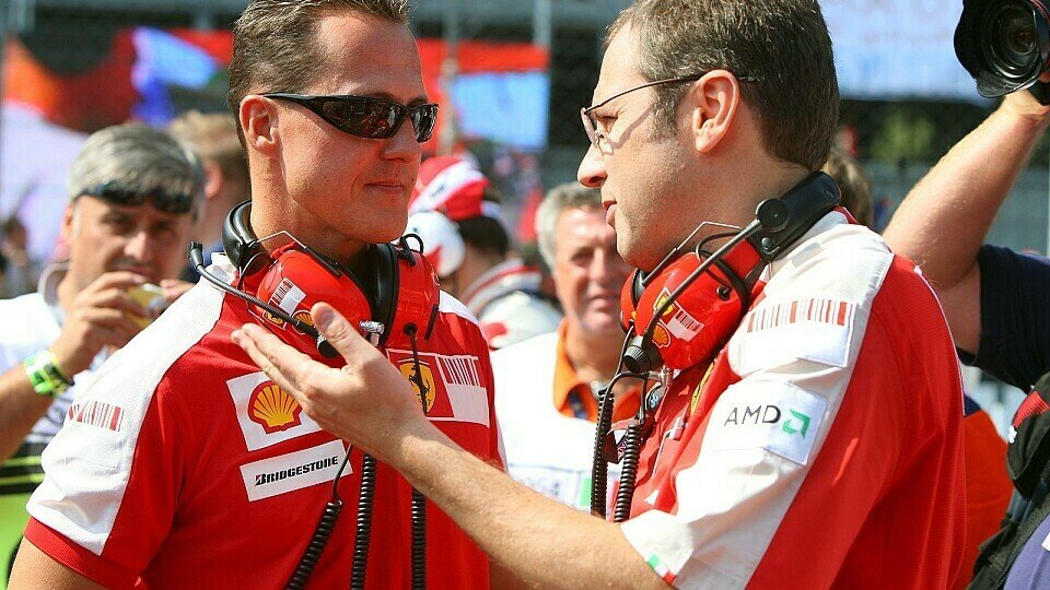 Schumacher hat noch keinen Kontakt zu Domenicali aufgenommen, Foto: Sutton