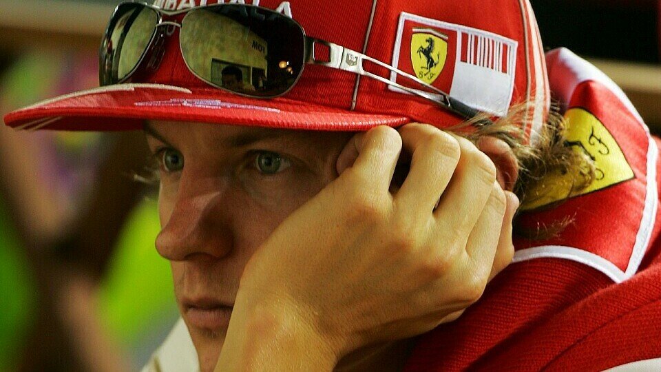 Kimi Räikkönen will nicht verraten, wo und er ob 2010 in der Formel 1 fährt, Foto: Sutton