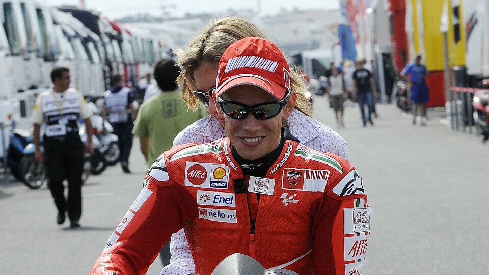 Casey Stoner strahlte nach dem Rennen von Estoril außergewöhnlich viel., Foto: Milagro