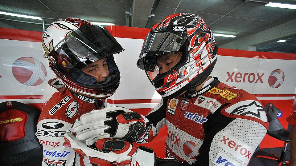 Noriyuki Haga und Michel Fabrizio holten die meisten Punkte zum Gewinn des Hersteller-Titels für Ducati. In der Fahrwertung belegten sie die Ränge zwei und drei., Foto: Ducati