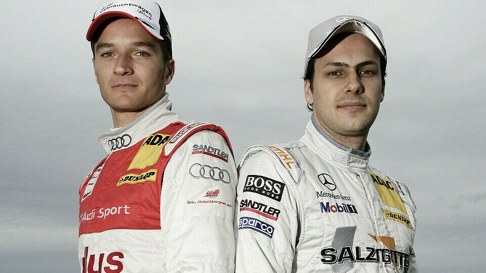 Scheider kämpft gegen Paffett, Foto: DTM