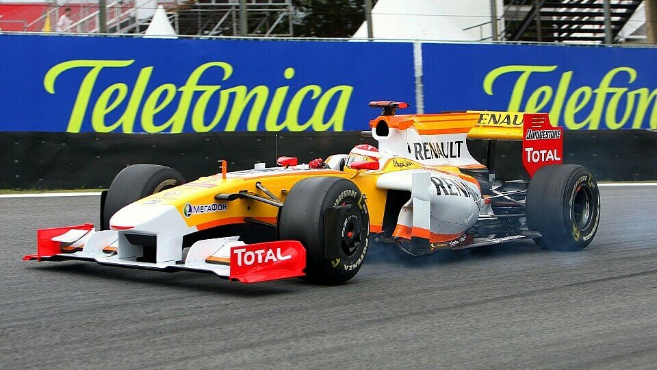 Fernando Alonso muss noch etwas am Auto feilen., Foto: Sutton