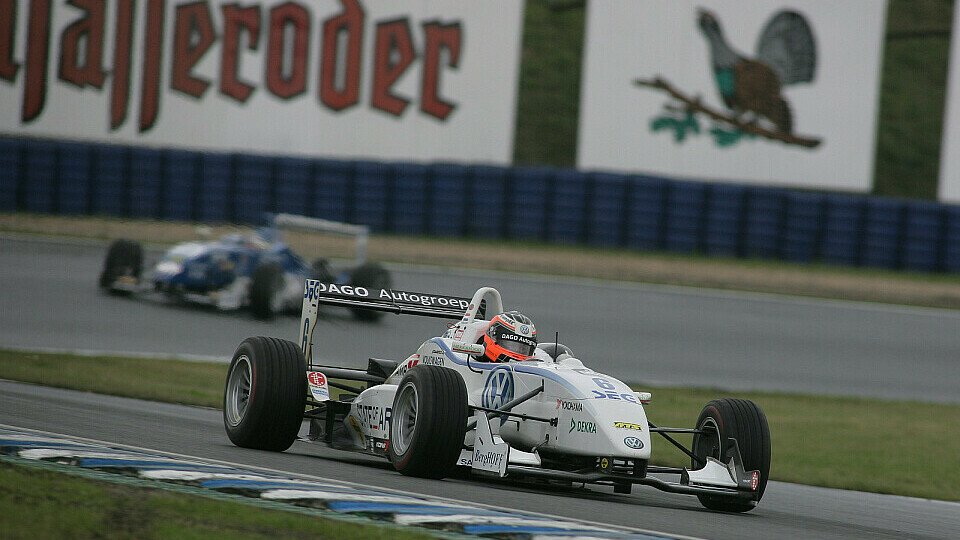 Stef Dusseldorf holte vorzeitig den Rookie-Titel, Foto: Formel 3 Cup
