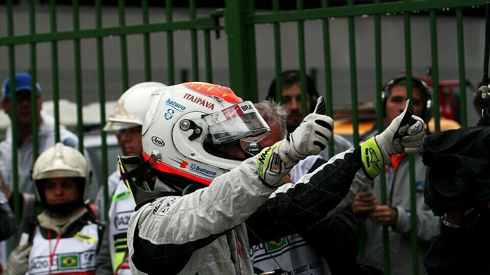 Barrichello holte seine erste Pole seit 2004, Foto: Sutton