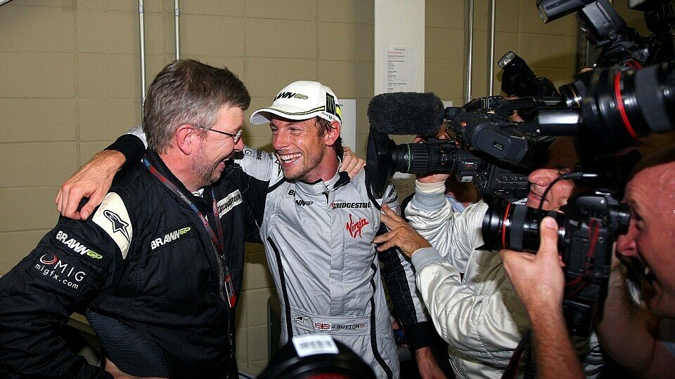 Ross Brawn ist guter Dinge, dass Jenson Button bleibt, Foto: Sutton