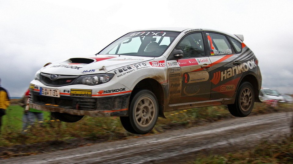 Die Rallye-Autos fliegen 2010 wieder., Foto: Mario Gerber