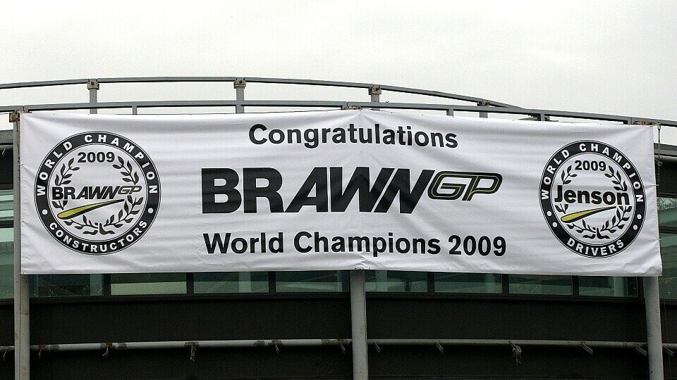 Bei Brawn GP wurde gefeiert, Foto: Sutton