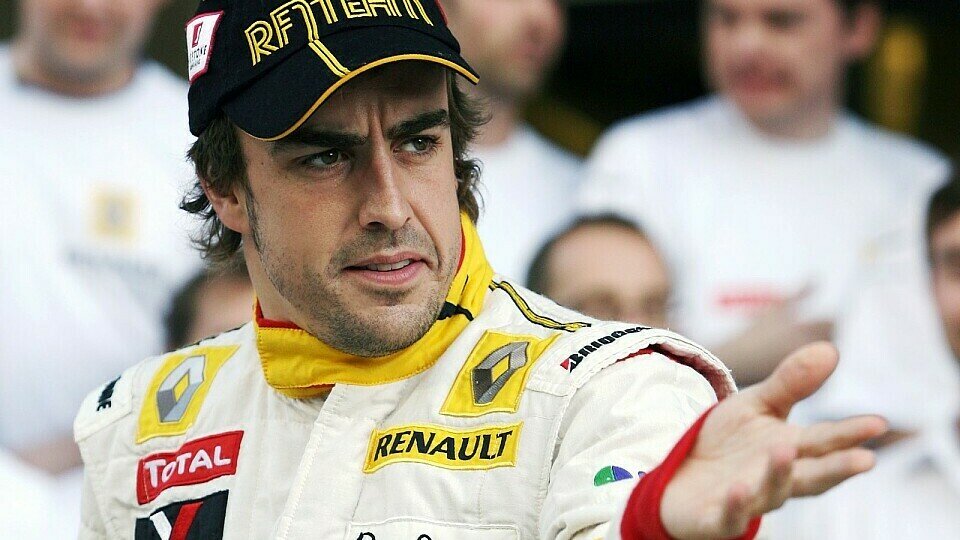 Fernando Alonso hätte nach Steve Nielsens Meinung nie zu Renault zurückgehen dürfen, Foto: Sutton