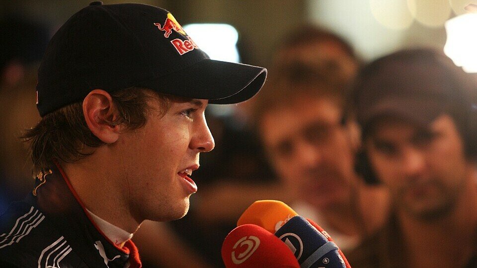 Sebastian Vettel will 2010 noch eine Stufe weiter oben stehen, Foto: Sutton