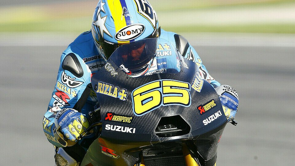 Capirossi probierte unter anderem einen neuen Kühler und neue Auspuffe., Foto: Rizla Suzuki