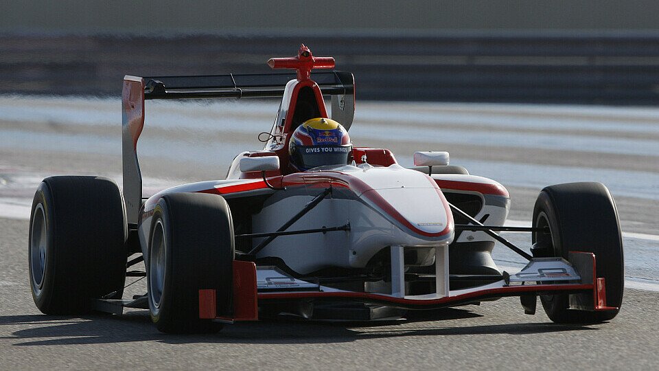 Mark Webber im neuen GP3 Auto, Foto: GP3 Series Media
