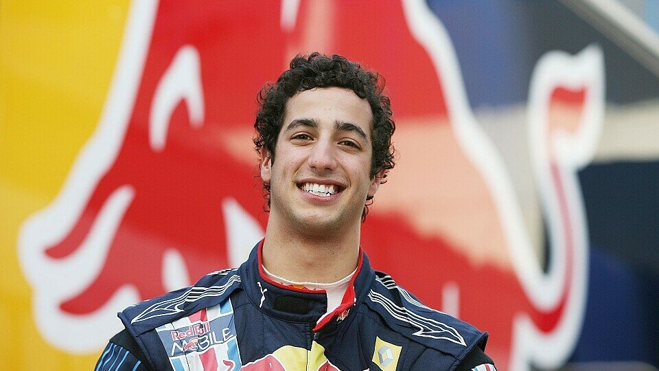 Daniel Ricciardo ist einer der beiden Ersatzpiloten für die Red-Bull-Teams, Foto: Sutton
