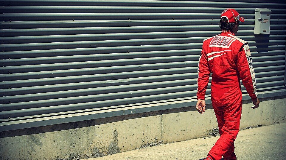 Abgang nach 13 Jahren als Testfahrer - Luca Badoers Zeit bei Ferrari ist vorbei, Foto: Sutton