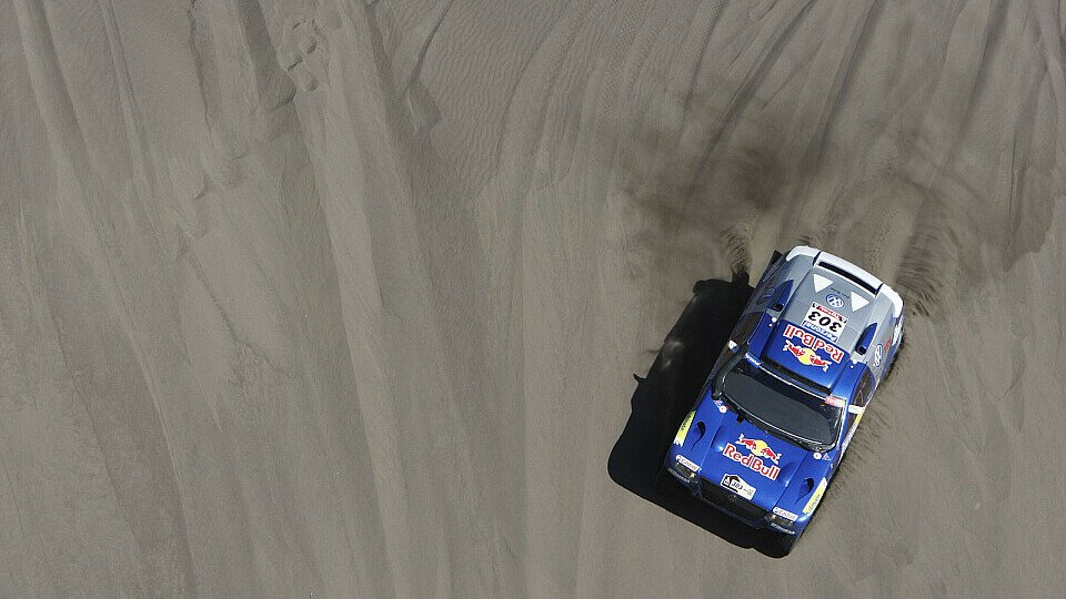 Sieger der Rallye Dakar 2010: Carlos Sainz., Foto: VW Motorsport