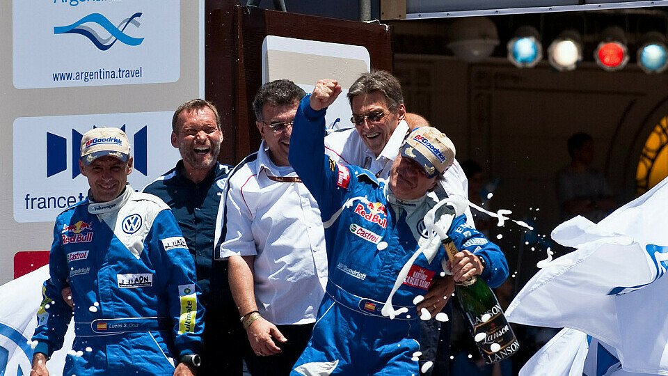 Carlos Sainz siegte im vierten Anlauf, Foto: Red Bull