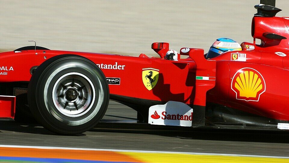 Fernando Alonso fuhr die Bestzeit zum Ferrari-Einstand in Valencia., Foto: Sutton