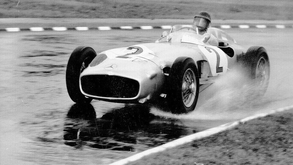 Juan Manuel Fangio gehört zu den größten Legenden der Silberpfeile und ganzen Formel 1, Foto: Mercedes-Benz